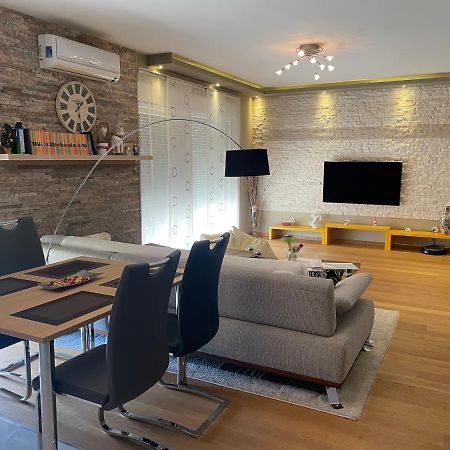 Modern House Surrounded By Nature Grabrov Potok Екстер'єр фото