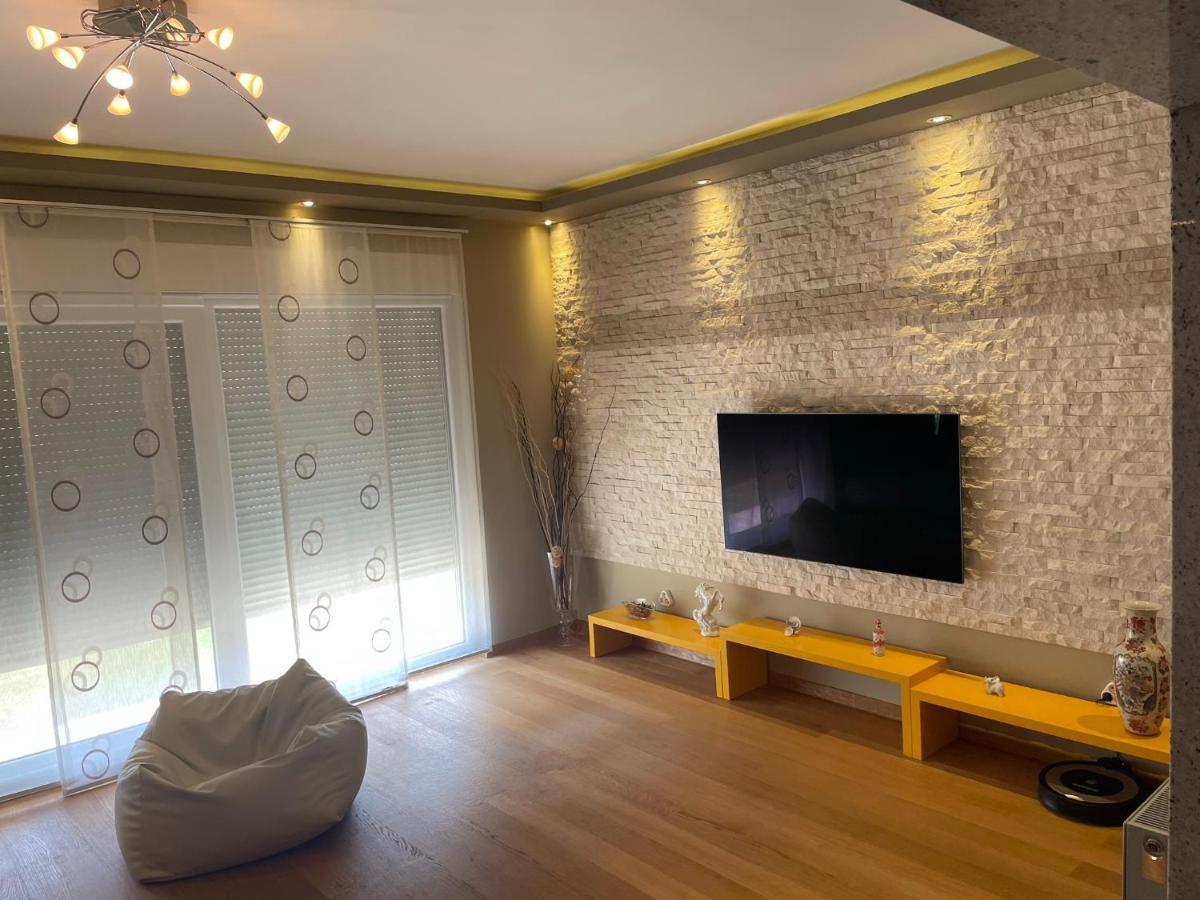Modern House Surrounded By Nature Grabrov Potok Екстер'єр фото